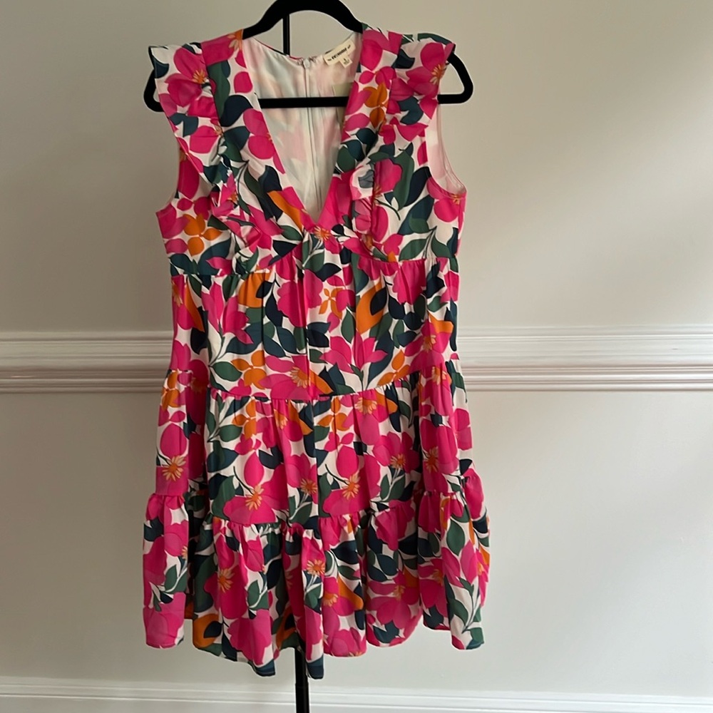 Women’s Like New  ee:some boutique dress. Size small